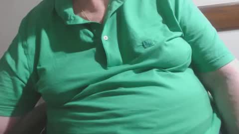 Snapshot of capitanfuturo44 chatting on September 15, 5:36 pm Cinzia ex regina online show from September 15, 5:36 pm