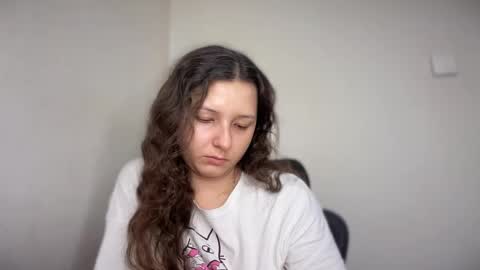 Emma online show from February 5, 8:18 am