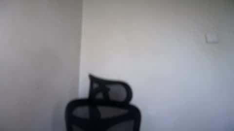 Emma online show from May 6, 7:14 am