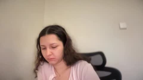 Emma online show from November 27, 7:16 am