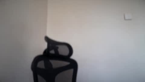 Emma online show from December 19, 8:10 am