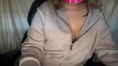 Cara Bou online show from November 28, 7:21 pm