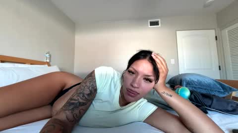 caramelmami26 online show from June 5, 9:42 pm