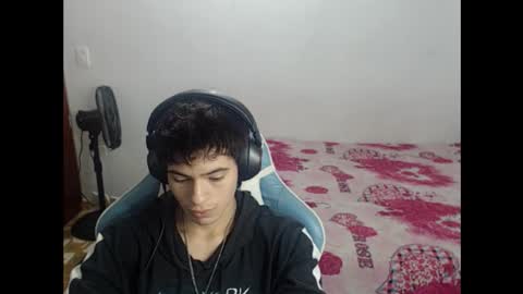 Snapshot of carapalida9008 chatting on October 2, 4:17 pm carapalida9008 online show from October 2, 4:17 pm