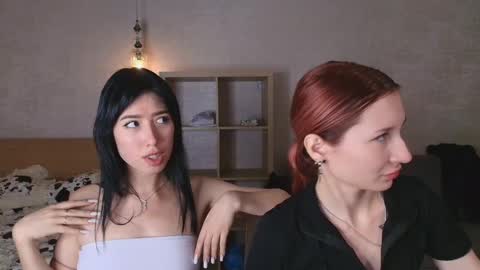 Snapshot of caressyourself chatting on September 18, 12:42 pm caressyourself online show from September 18, 12:42 pm