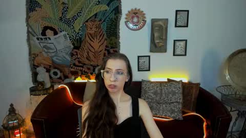 careyjonas online show from December 17, 4:47 pm