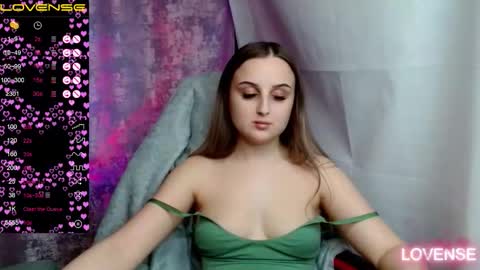 Christi online show from November 14, 8:49 am