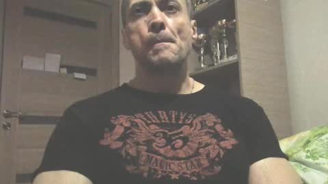 Snapshot of carin_the_body chatting on October 11, 3:22 am Laz online show from October 11, 3:22 am
