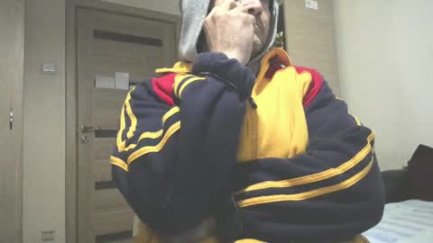 Snapshot of carin_the_body chatting on February 16, 10:21 pm Laz online show from February 16, 10:21 pm