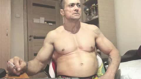 Snapshot of carin_the_body chatting on September 15, 11:39 pm Laz online show from September 15, 11:39 pm