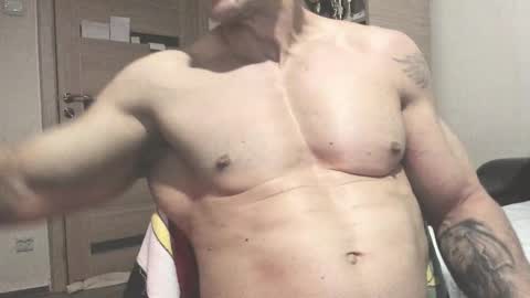 Snapshot of carin_the_body chatting on September 14, 11:28 pm Laz online show from September 14, 11:28 pm