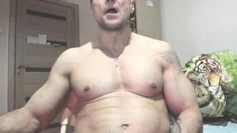 Snapshot of carin_the_body chatting on February 27, 10:20 pm Laz online show from February 27, 10:20 pm