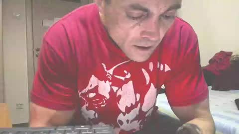 Snapshot of carin_the_body chatting on March 9, 1:14 am Laz online show from March 9, 1:14 am