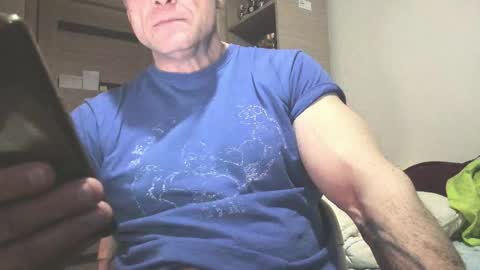 Snapshot of carin_the_body chatting on March 1, 5:49 pm Laz online show from March 1, 5:49 pm
