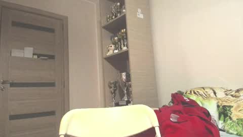 Snapshot of carin_the_body chatting on February 24, 5:53 pm Laz online show from February 24, 5:53 pm