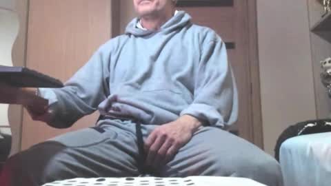 Laz online show from February 10, 9:12 am