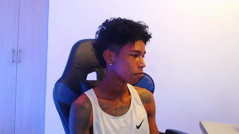 carl_sex_ online show from December 6, 4:22 pm