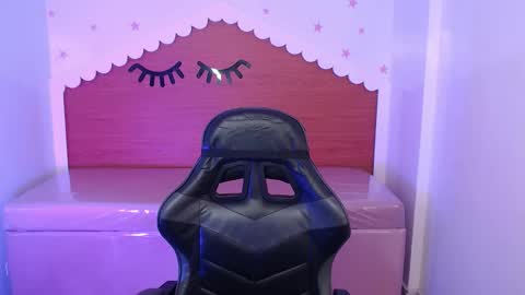 CARLYE   online show from February 10, 3:20 am