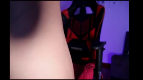 carlitos_gomez online show from May 1, 2:05 am