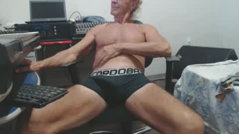 carlos online show from March 31, 2:12 am