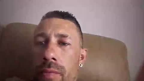 carlosrm440882 online show from April 13, 2:43 pm