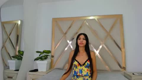 carlotaasm online show from March 8, 4:49 am