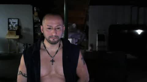 Carl online show from December 5, 2:06 pm