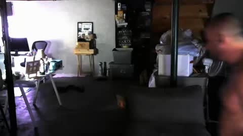 Carl online show from December 9, 6:34 am