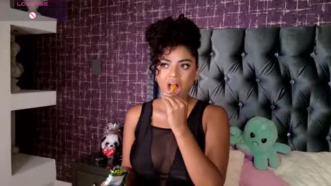 Snapshot of carly_monroe_ chatting on September 25, 11:34 pm Carly Monroe online show from September 25, 11:34 pm
