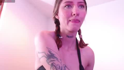 carmennrusso online show from January 30, 8:10 pm