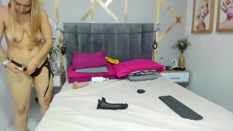 Caroline online show from February 10, 12:08 pm