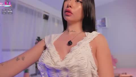 Snapshot of caro_sanchezz chatting on September 29, 12:04 pm caro_sanchezz online show from September 29, 12:04 pm