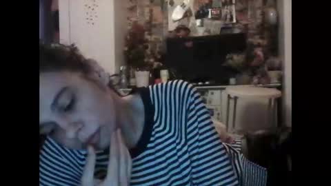 Snapshot of caroisback chatting on September 27, 8:45 am caroisback online show from September 27, 8:45 am