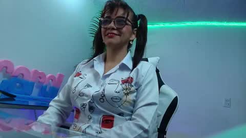 Snapshot of carol_miss2 chatting on October 1, 10:47 am CAROL online show from October 1, 10:47 am