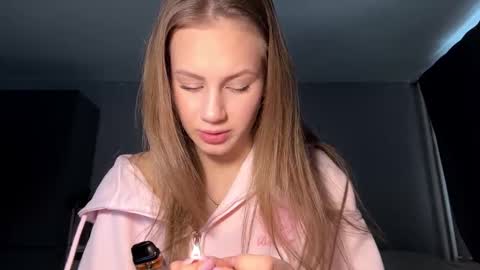 Lisa online show from December 23, 8:31 am