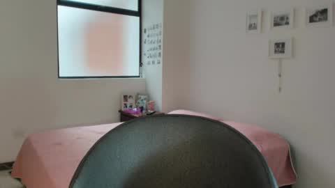 Snapshot of carolina_zaens chatting on September 12, 8:00 pm carolina_zaens online show from September 12, 8:00 pm