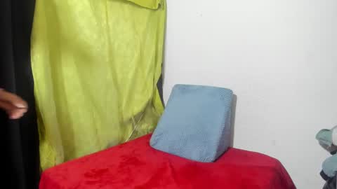 caroline online show from March 5, 12:11 pm