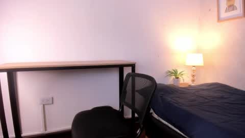  Caroline  online show from March 21, 11:37 am