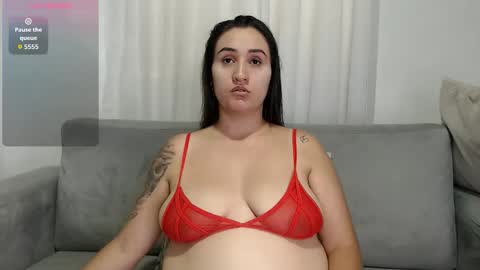 Caroline  online show from December 5, 6:49 pm