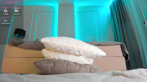 Nancy dont forget to thumbs up me online show from September 13, 11:12 am