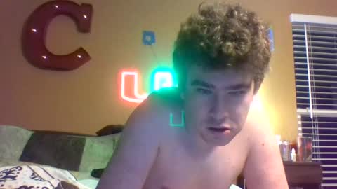 carsonlueders8775 online show from November 12, 12:24 am