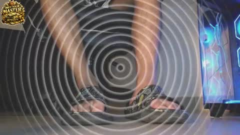 cash_master777 online show from April 18, 3:03 pm