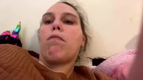 Cash Couple online show from April 19, 8:44 pm