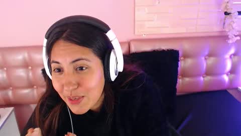 573215024606 online show from October 24, 12:44 am