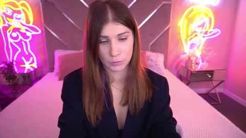 Lena online show from December 18, 7:58 am