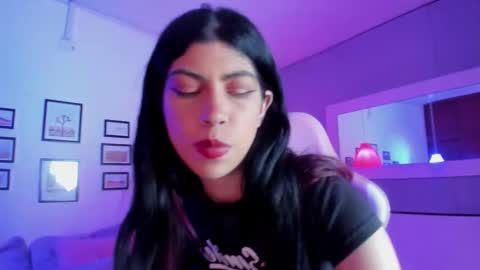 cassie_bloom online show from November 5, 11:40 pm