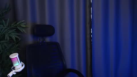 Cassie online show from March 6, 11:53 am