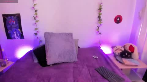 Cata green model independient online show from November 16, 1:46 pm