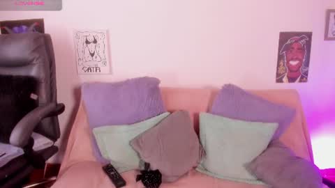 Cata green model independient online show from June 30, 7:23 pm