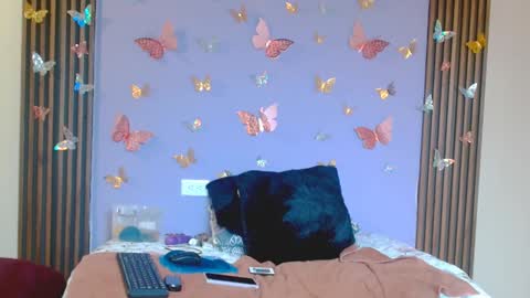 catalina online show from February 1, 6:40 pm